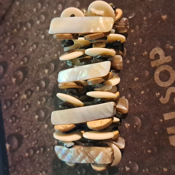 Abalone Stretch Bracelet - Picture 2 of 3